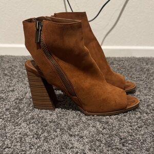 Elegant Brown Peep-Toe Heeled Boots